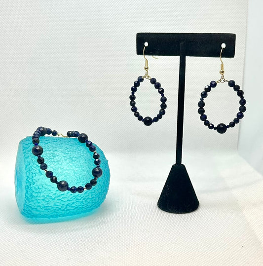 Smooth and Faceted Lapis Lazuli with Gold Set